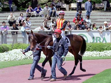 2001/04/22 東京06R