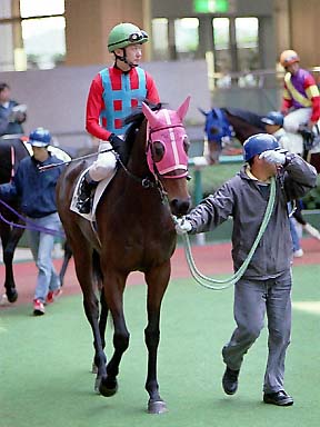 2001/11/18 ����12R