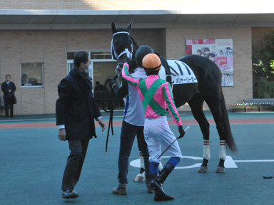 2019/12/08 中京04R