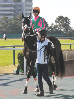 2019/12/08 中京04R