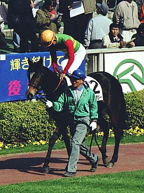 2002/02/02 東京05R