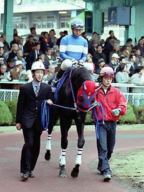 2001/12/05 浦和10R